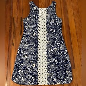 Lilly Pulitzer for Target size 6 navy and white
